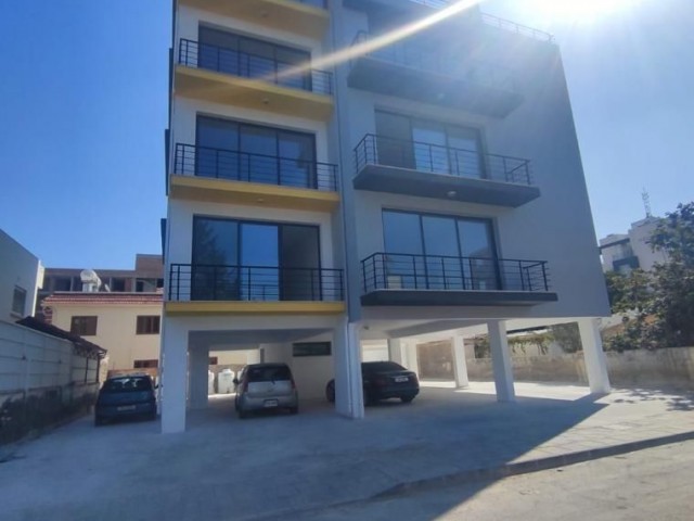 PENTHOUSE AND 2+1 FLATS IN A CENTRAL LOCATION IN KIZILBAŞ