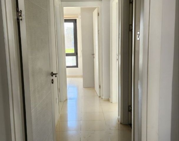 GÖNYELİDE BÜYÜK K,LER ARKASINDA SIFIR 2+1 PENTHOUSE (65 M2 TERAS ALANI )