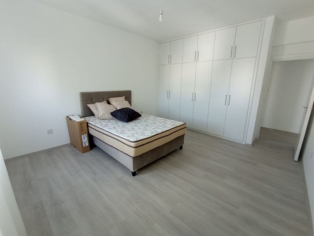 YENİKENT TE ANA CADDEYE YAKIN 2+1 FULL SIFIRLANMIŞ ÇOK GENİŞ ARA KAT DAİRE