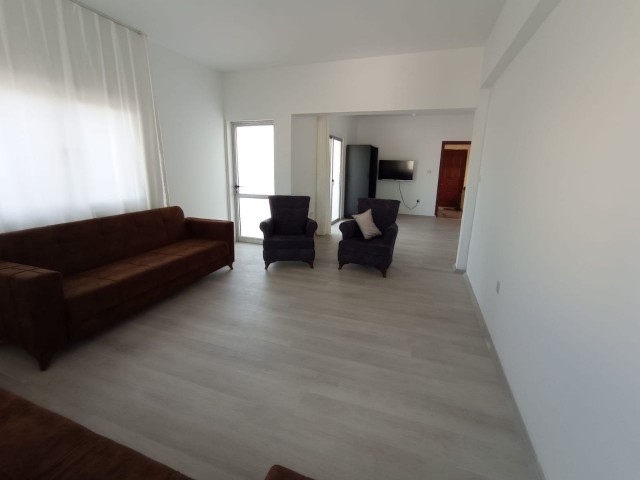 2+1 FULLY RESET, VERY SPACIOUS MEDIUM FLOOR APARTMENT CLOSE TO THE MAIN STREET IN YENİKENT