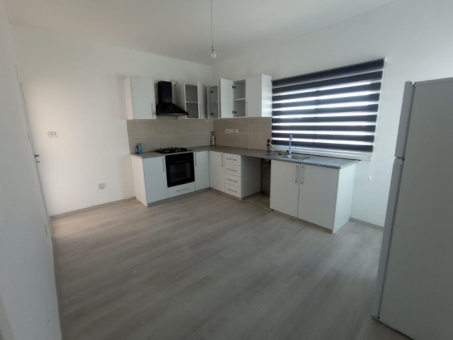 YENİKENT TE ANA CADDEYE YAKIN 2+1 FULL SIFIRLANMIŞ ÇOK GENİŞ ARA KAT DAİRE