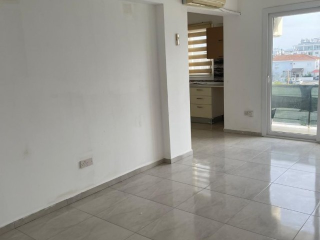 2+1 FLAT IN HAMİTKÖY, WALKING DISTANCE TO MARKET AND STOPS (VAT AND TRANSFORMER PAID)