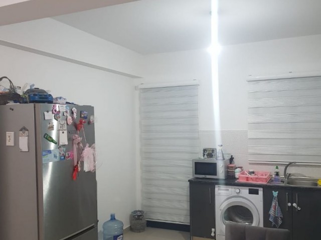 2+1 LARGE 2+1 FLAT WITH ELEVATOR IN K.KAYMAKLI CENTER, NEAR NEW (VAT AND TRANSFORMER PAID)