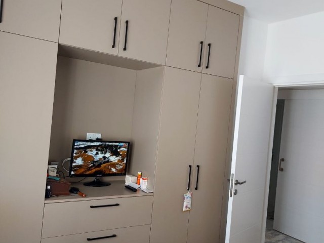 ALAYKÖY DE 4 DAİRELİK APT ZEMİN KATI 3+2 EXTRALI DAİRE