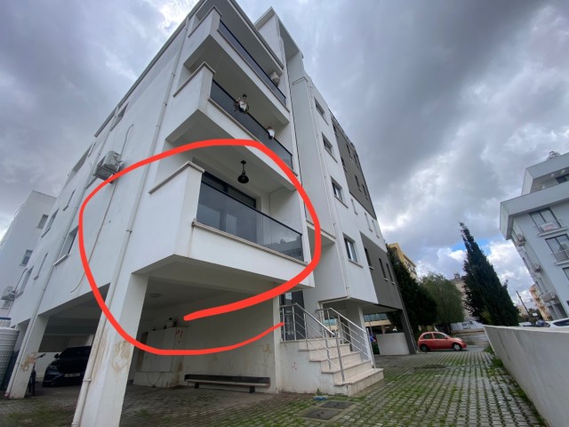 (Müsaitlik 18-23/7) Nezih semptte aile apartmanı birinci katta Ful eşyalı her odada klima 2+1