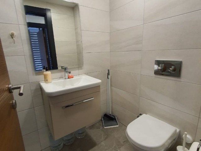 Flat To Rent in Yukarı Girne, Kyrenia