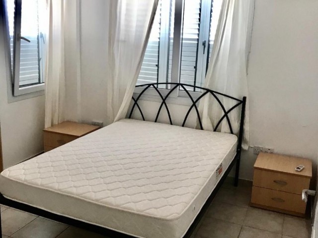 Girne Merkez'de Kar Market bölgesinde kiralık 2 yatak odalı full eşyalı Penthouse..