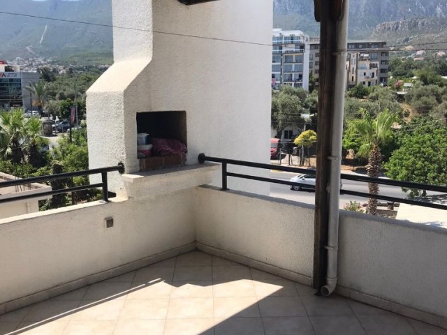 Flat To Rent in Girne Merkez, Kyrenia