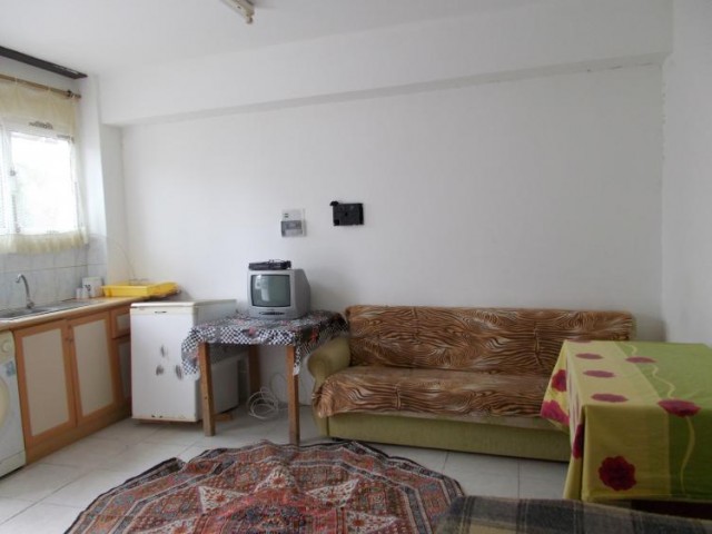 Bungalow To Rent in Karaoğlanoğlu, Kyrenia