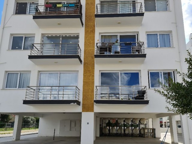 2+1 new new zero apartment with Turkish roots for sale in a great location in Gönyeli, close to markets and pharmacies and main street. 