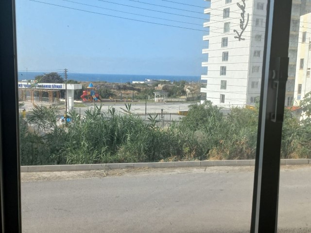 تخت برای فروش in Girne Merkez, گیرنه