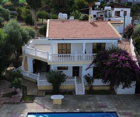 3+2 villa in a magnificent location in Kyrenia Ozanköy