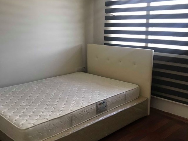 Girne beer point ve akpınar yanıbaşı yeni apartmanda 1 yıllık daire...lüks