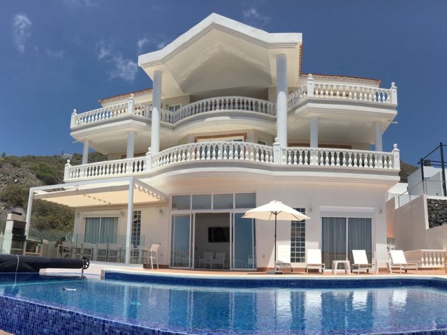 Villa To Rent in Bellapais, Kyrenia