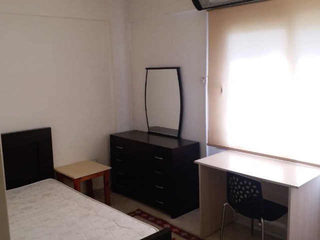 Flat To Rent in Girne Merkez, Kyrenia