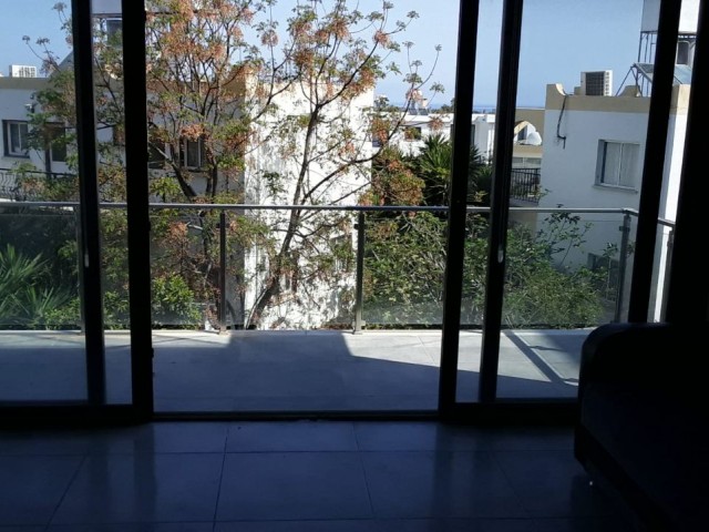 Flat To Rent in Alsancak, Kyrenia