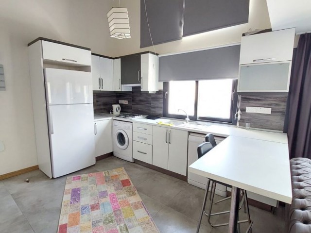 Flat To Rent in Alsancak, Kyrenia