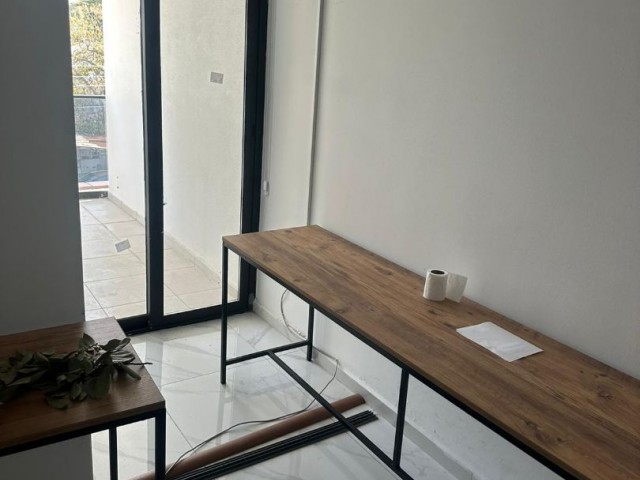 Flat To Rent in Karaoğlanoğlu, Kyrenia