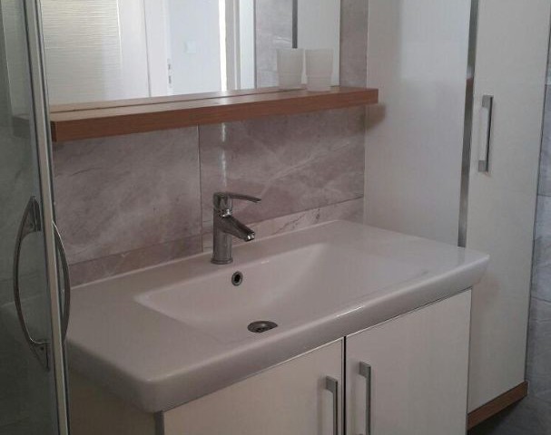 GİRNE MERKEZ / KİRALIK EŞYALI 3+1 PENTHOUSE DAİRE