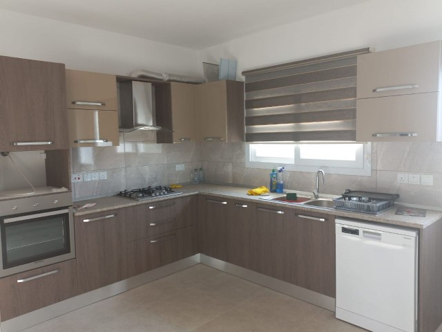 SEMI-FURNISHED 3+1 VILLA FOR RENT IN GÖNYELİ. FROM £600 MONTHLY 1 RENTAL 2 DEPOSIT 1 COMMISSION.  AUTHORIZED : ZEHRA ERGENGIL PHONE: 0548 827 0055 CYPRUS ADA PROPERTY