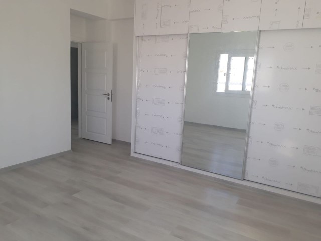 ПРОДАЕТСЯ КВАРТИРА 3+1 В ГЕНЬЕЛИ, ОТ 130 м². ЦЕНА ПРОДАЖИ £65,000   УПОЛНОМОЧЕННЫЙ : ЗЕХРА ЭРГЕНГИЛЬ ТЕЛЕФОН: 0548 827 0055 КИПР АДА НЕДВИЖИМОСТЬ