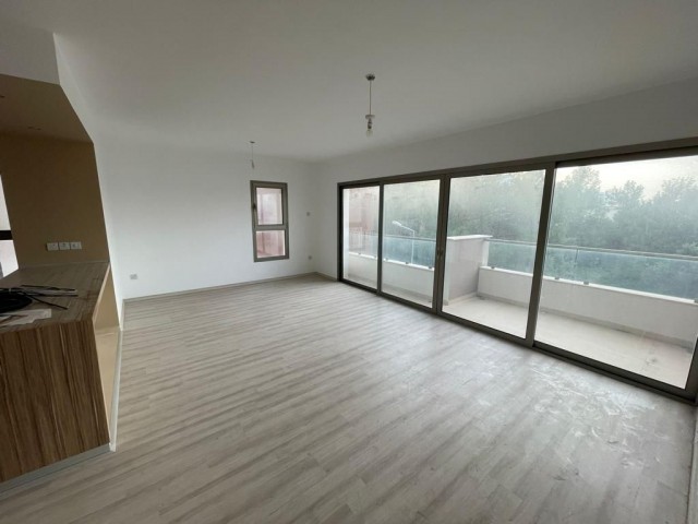 Flat For Sale in Aşağı Girne, Kyrenia