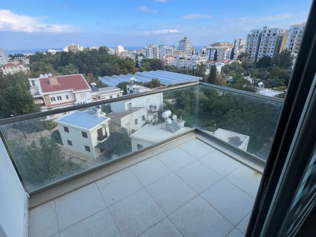 Flat To Rent in Aşağı Girne, Kyrenia