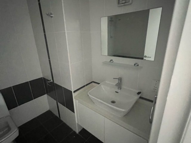 Flat To Rent in Aşağı Girne, Kyrenia