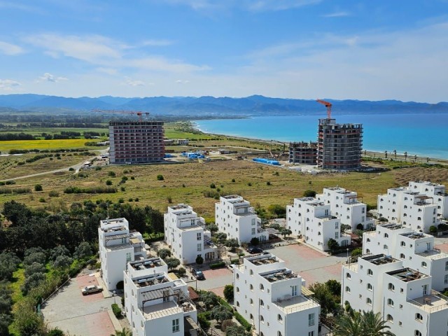 FOR SALE. 2+1 APARTMENTS ON THE FIRST COASTLINE IN GUZELYURT