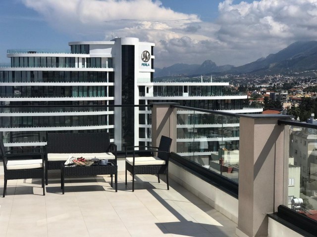 FOR SALE. PENTHOUSE 2+1, 146m2 WITH MOUNTAIN AND SEA VIEW