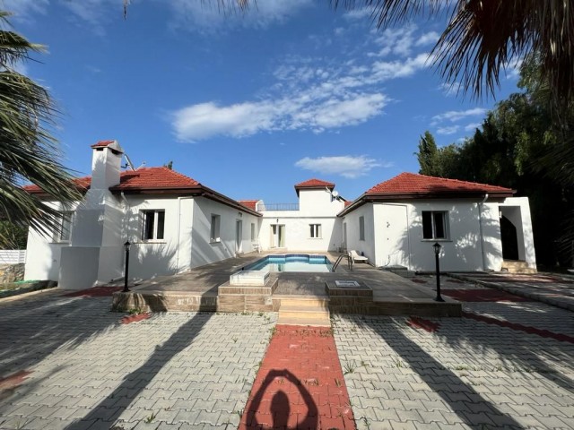 Detached 4+1 Pool for Sale in Lapta/Girne