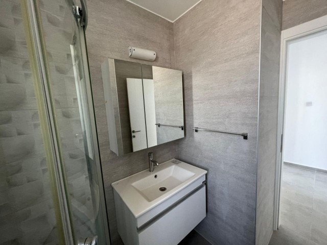 GİRNE MERKEZDE SATILIK 2+1 DAİRE 