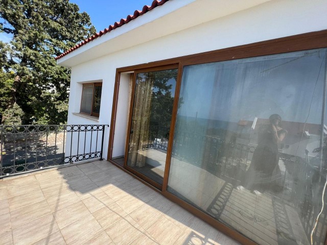 3+1 VILLA FOR SALE IN KYRENIA ALSANCAK, NEAR MERIT ROYAL