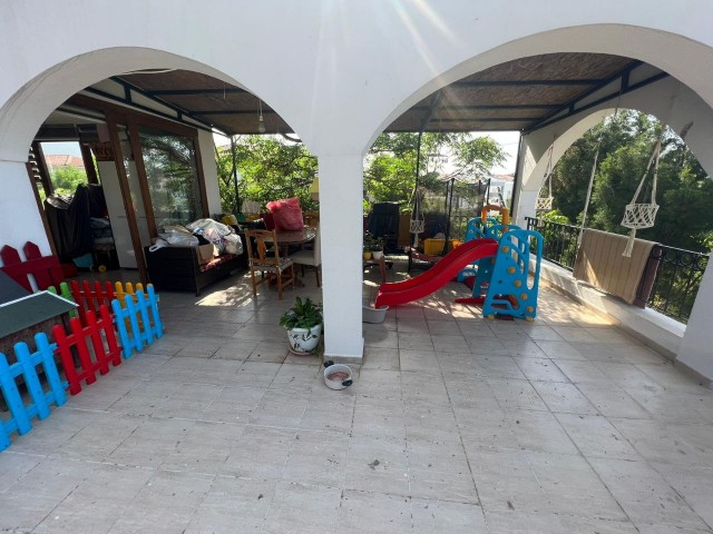 3+1 VILLA FOR SALE IN KYRENIA ALSANCAK, NEAR MERIT ROYAL