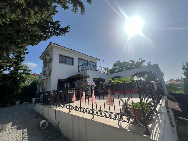 3+1 VILLA FOR SALE IN KYRENIA ALSANCAK, NEAR MERIT ROYAL