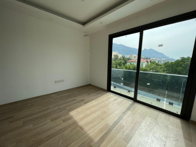 ZERO 3+1 FLAT FOR SALE IN ALSANCAK, KYRENIA