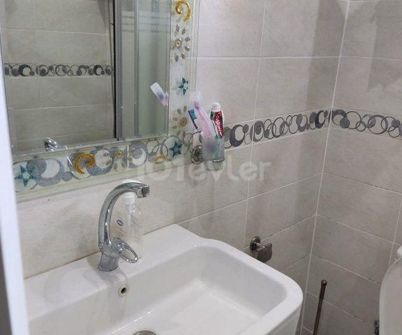 GİRNE MERKEZDE 3+1  SATILIK DAİRE