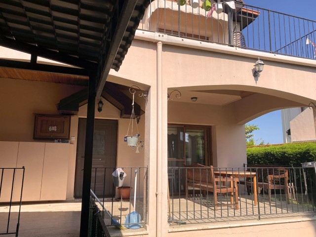 4+1 VILLA MIT PRIVATEM POOL IN ALSANCAK