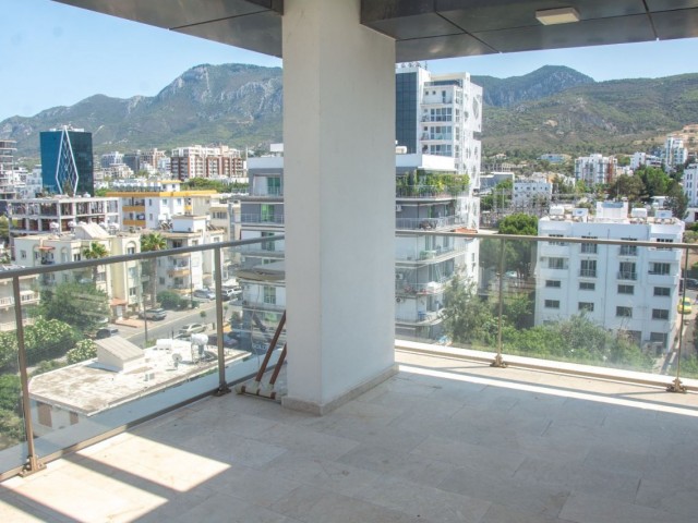 3+1 DUBLEX PENTHOUSE FOR RENT IN THE CENTER OF KYRENIA