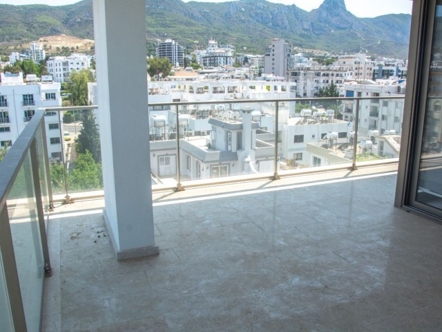 3+1 DUBLEX PENTHOUSE FOR RENT IN THE CENTER OF KYRENIA