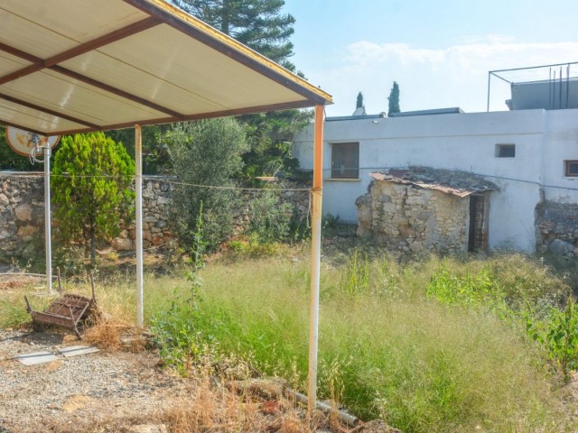 2+1 DETACHED HOUSE FOR SALE IN KYRENIA ESENTEPE
