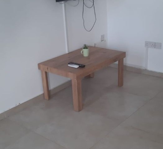 1+1 WOHNUNG ZU VERMIETEN IN OZANKOY, KYRENIA