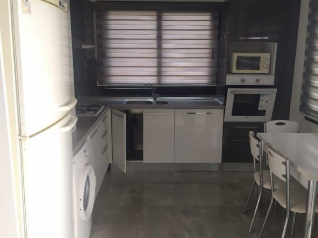 2+1 WOHNUNG ZU VERMIETEN IM KYRENIA CENTER