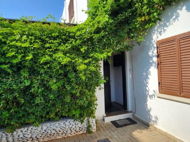 4+1 VILLA FOR SALE IN KYRENIA ESENTEPE