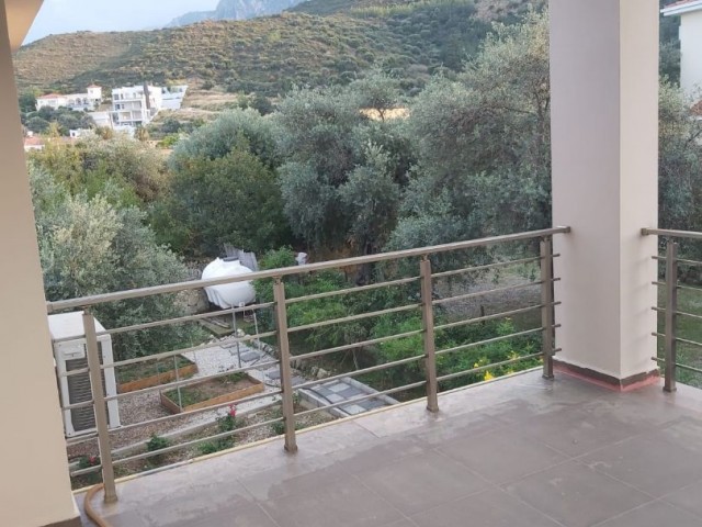 2+1 Villa zu vermieten in Alsancak