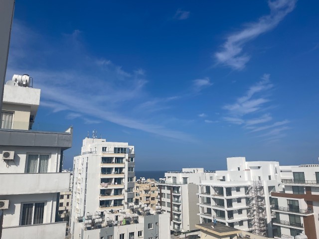 Penthouse mit Berg- und Meerblick mit monatlicher Zahlung in Kashgar, Kyrenia