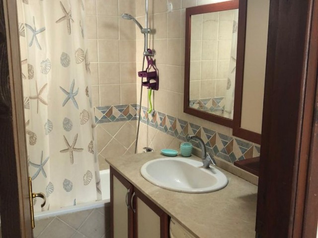 Kyrenia Centre 1+1 flat for rent