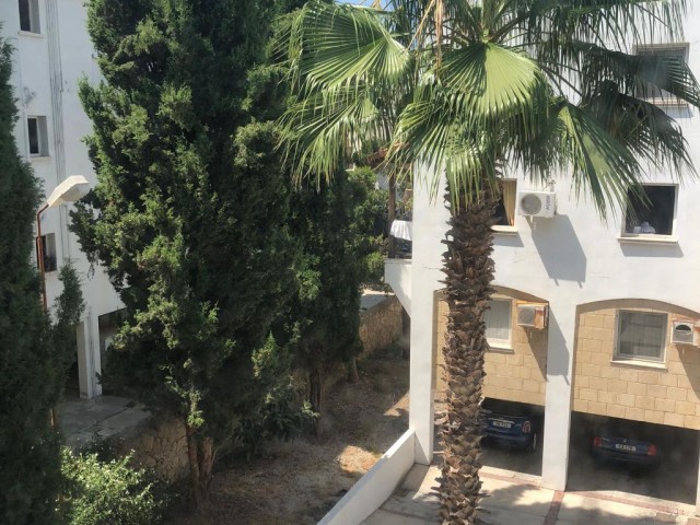 Kyrenia Centre 1+1 flat for rent