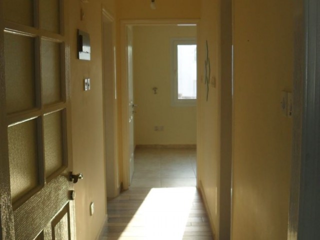 Kyrenia Centre 2+2 flat for rent