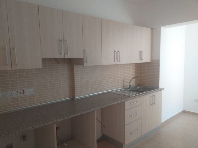 KARAKUM AREA 2+1 FLAT FOR RENT